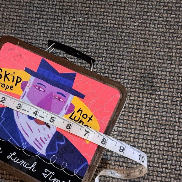 Vintage EINSTEIN BROS BAGELS TIN Metal LUNCH BOX 2001 “SKIP ROPE NOT LUNCH" - Picture 4 of 8